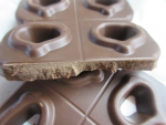 Шоколад в разломе