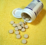 таблетки серо-бежевого цвета
