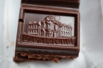 шоколад темный Бабаевский "С шоколадной начинкой" - вид одной дольки