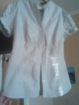 блуза с серебристыми вертикальными полосами за 99 руб
