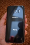 Samsung Galaxy S7 - вид сзади