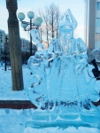 Ледяные фигуры на центральной площади