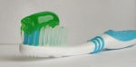 Зубная паста Splat "Лечебные травы" на зубной щётке