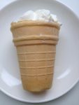 Мороженое пломбир ванильный в вафельном стакане "Пломбир на сливках", 12% Волга Айс вид сбоку