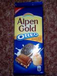 Плитка шоколада Alpen Gold со вкусом арахисовой пасты