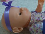Кукла Baby Born закрывает глаза