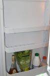 Холодильник Индезит - полки на двери и подставка для яиц