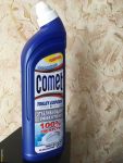 Чистящее средство для унитаза Comet Toilet Expert "Полярный бриз" с отбеливающим эффектом.