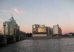 Вид на отель с Петроградской набережной