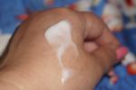 Консистенция крема больше напоминает молочко