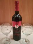 Крымское вино столовое полусладкое красное "Изабелла"
