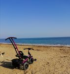 Нашим колесам и песчаный пляж хорош