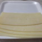 Сыр на подложке без пищевой пленки