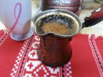Заваренный кофе в турке