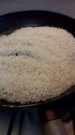 рис на сковороде