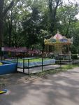 карусели в парке в Ростове-на-Дону