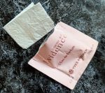 Парфюмерная вода Yves Rocher Comme une evidence пробник с пропитанной ароматом салфеткой