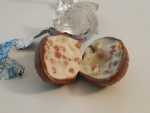Шоколадные конфеты Witor's Maxi Ovetti al latte - начинка