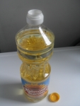Подсолнечное масло "Кубанская семечка": открытая бутылка