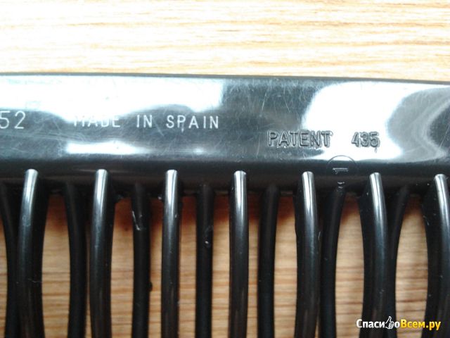 Расческа пластиковая с двойными зубьями Eurostil 00435