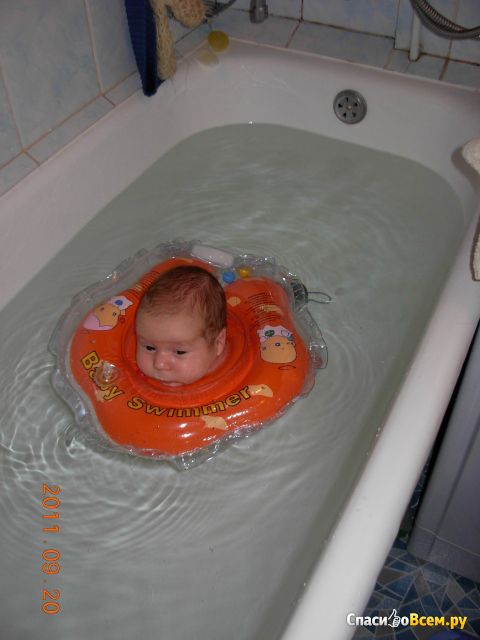 Круг-воротник для купания Baby Swimmer