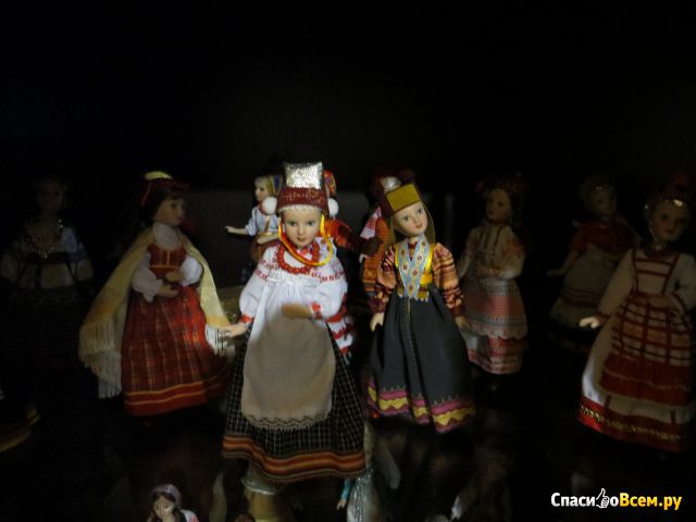 Коллекция фарфоровых кукол "Куклы в народных костюмах" DeAgostini