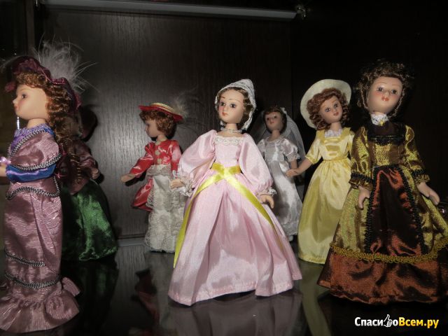 Коллекция фарфоровых кукол ручной работы "Дамы эпохи" DeAgostini