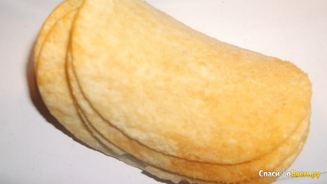 Чипсы Pringles Cheesy Cheese