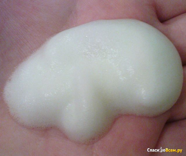 Пенка для умывания тонизирующая "Зеленая аптека" Протеины молока и петрушка