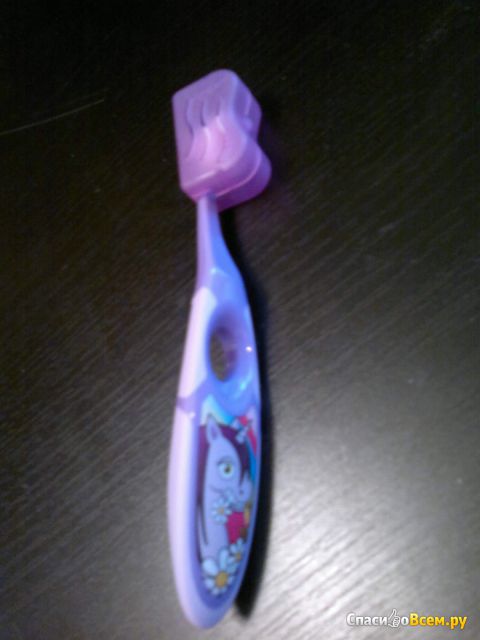 Зубная щетка для детей от 3 до 5 лет Jordan "Шаг за шагом 2" мягкая