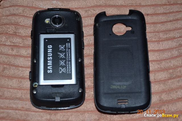 Мобильный телефон Samsung S5560