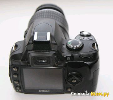 Цифровой зеркальный фотоаппарат Nikon D40