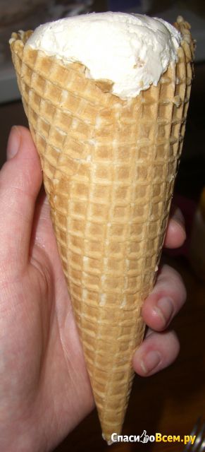 Мороженое РосФрост "Пломбир" в глазированном сахарном рожке "Советский стандарт"