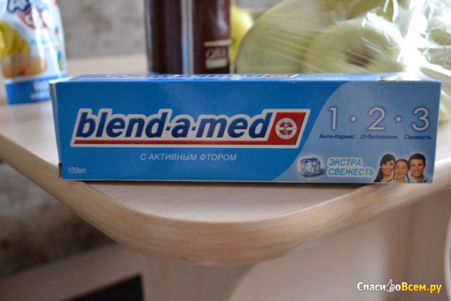 Зубная паста Blend-a-Med "Экстра Свежесть" с активным фтором