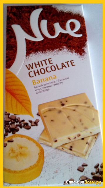 Шоколад "Nue" Белый с бананом и кусочками темного шоколада