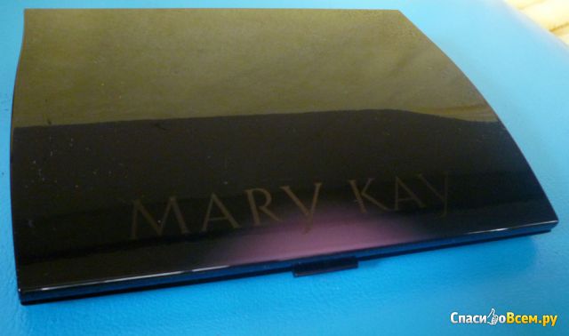 Футляр для декоративной косметики большой Mary Kay Compact Pro