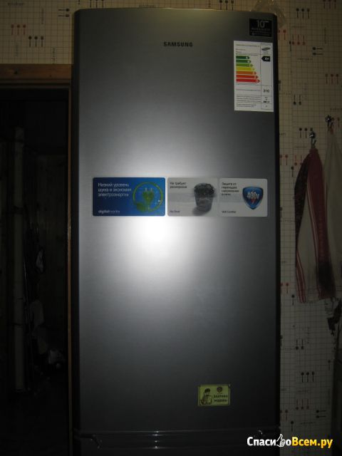 Двухкамерный холодильник Samsung RL-50 RFBMG
