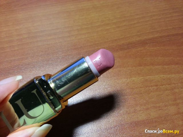 Увлажняющая губная помада Avon "Luxe" Pink Satin