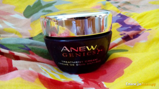 Активизирующий крем для лица Avon Anew Genics "Формула молодости"