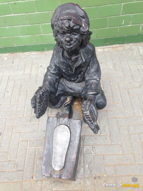 Памятник "Чистильщик обуви" (Россия, Челябинск)