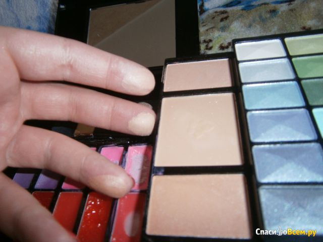 Многофункциональная палитра для макияжа Л'Этуаль Palette Maquillage 40 оттенков
