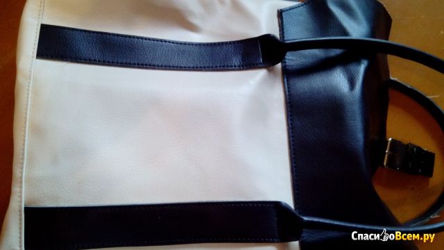 Элегантная сумка бежевого и темно-коричневого цвета Yves Rocher