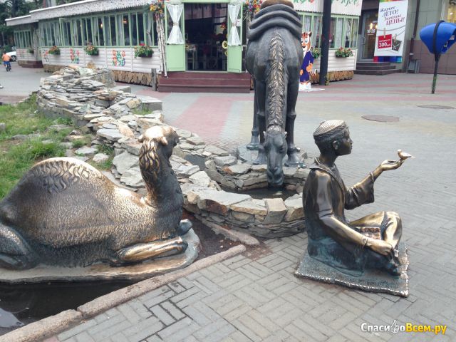 Скульптурная композиция "Мальчик с верблюдами" (Россия, Челябинск)