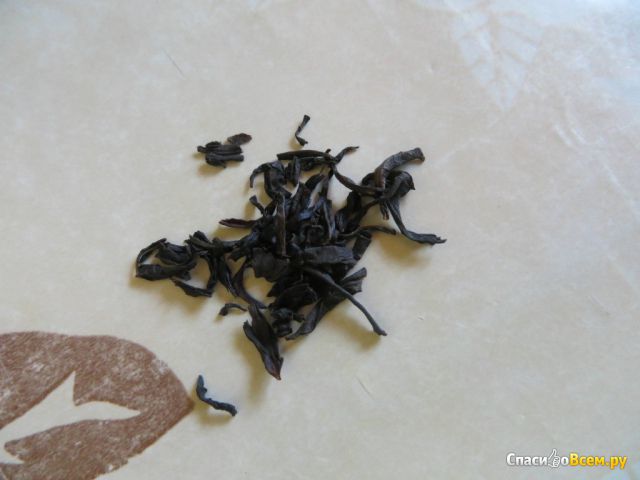 Чай черный байховый листовой с черносливом  Ahmad Tea «Зимний чернослив»