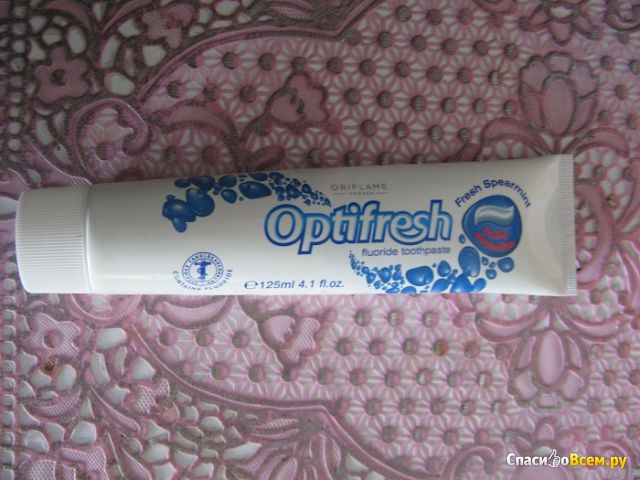 Противокариозная зубная паста Oriflame "Optifresh" Fluoride Toothpaste Cavity Protection