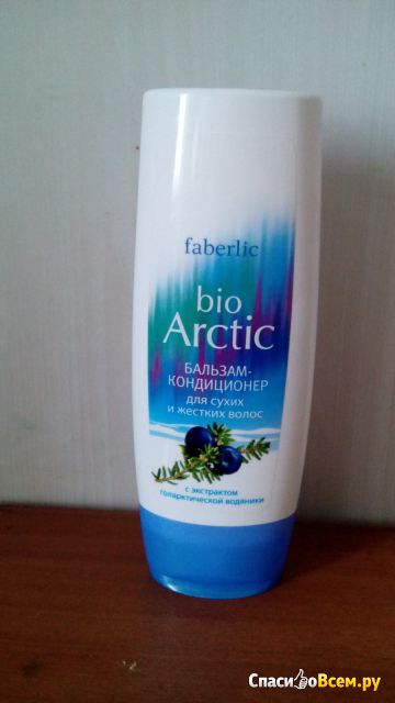 Бальзам-кондиционер Faberlic для сухих и жестких волос с экстрактом голарктической водяники