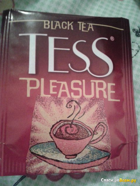 Черный чай Tess Pleasure шиповник и яблоко, в пакетиках