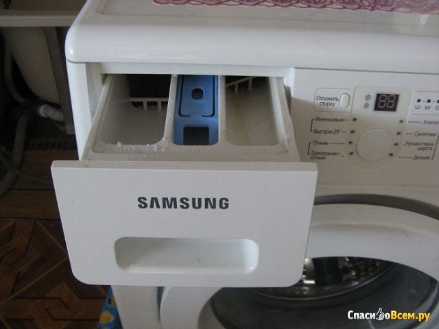 Стиральная машина Samsung WFE592NMW