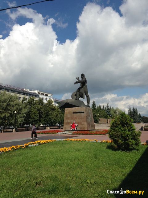 Памятник добровольцам-танкистам (Россия, Челябинск)