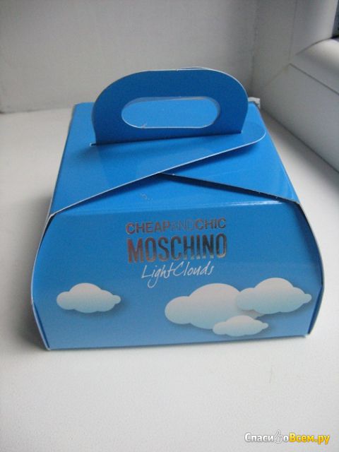 Женский подарочный набор парфюмерии Moschino Cheap&Chic Light Clouds